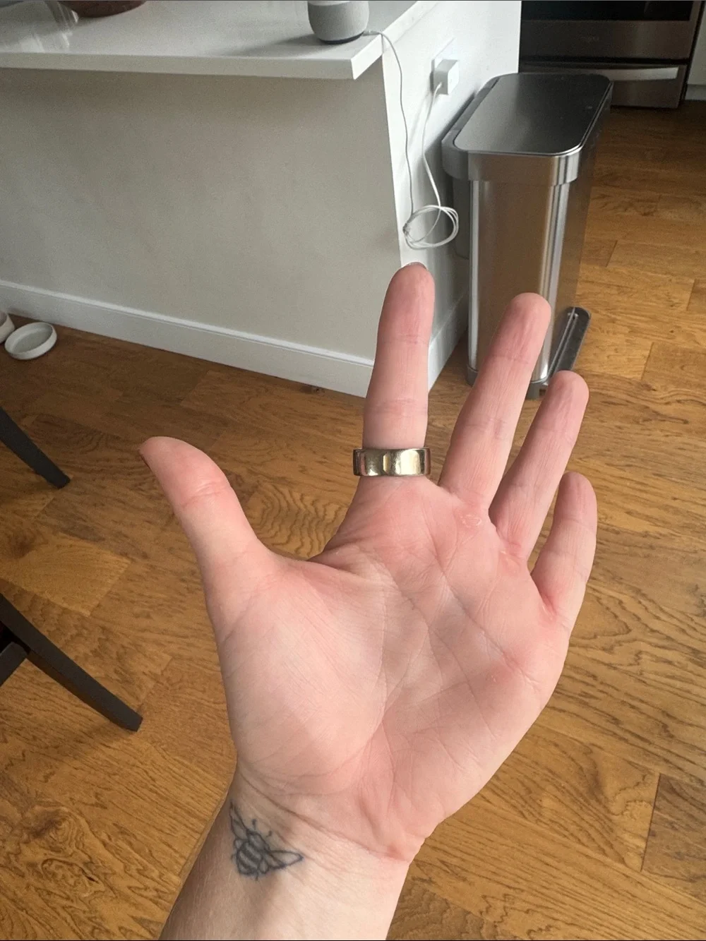 Oura Smart Ring in Gold Size 7